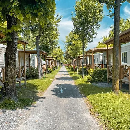 Camping Del Sole Village Iseo Exterior photo